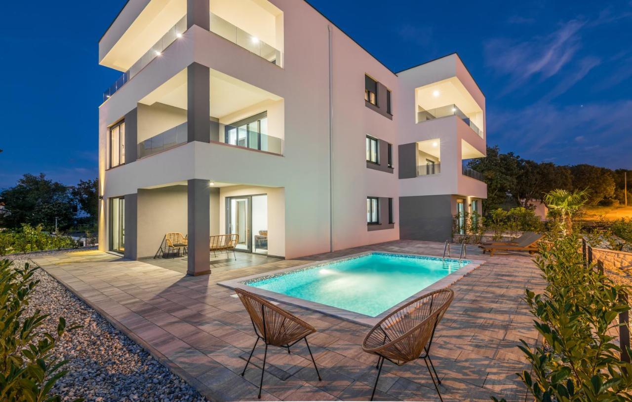 Vila Stemark Njivice Εξωτερικό φωτογραφία